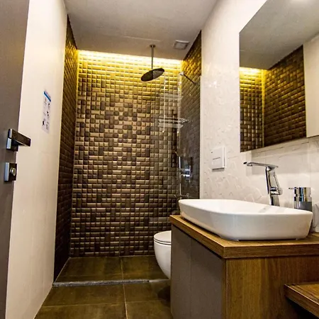 A'La Residence Apartment *